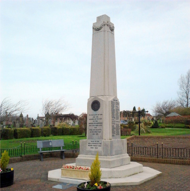 War memorial in Kilwinning Cemetery.