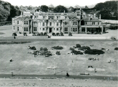 Curlinghall Hotel.