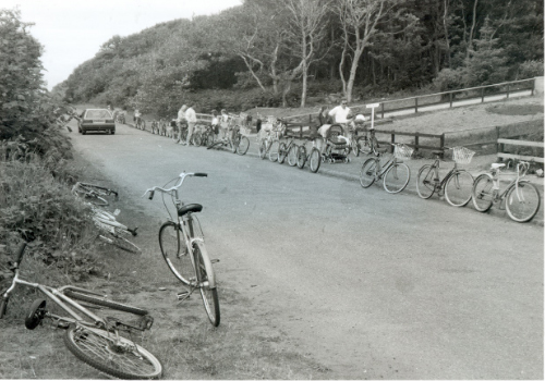 Fintry Bay Tearoom is always popular with thirsty cyclists. It being the only refreshment establishment on the west side of the island.